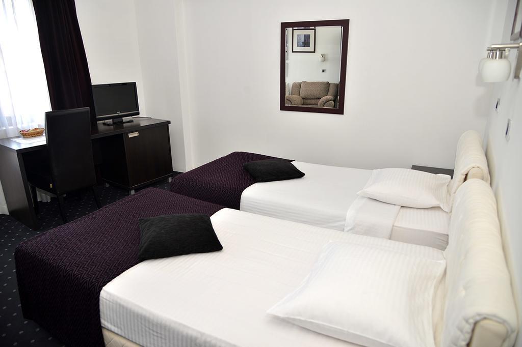 וראנג'ה Guest House Amico חדר תמונה