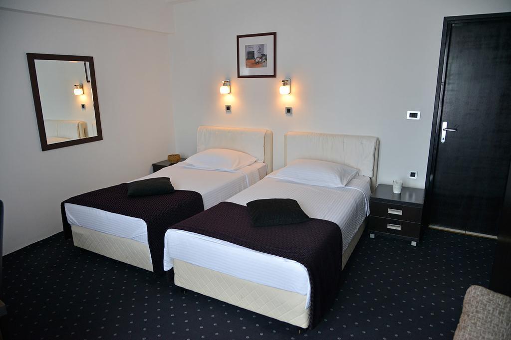 וראנג'ה Guest House Amico חדר תמונה