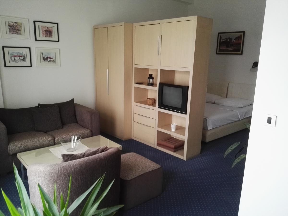 וראנג'ה Guest House Amico מראה חיצוני תמונה