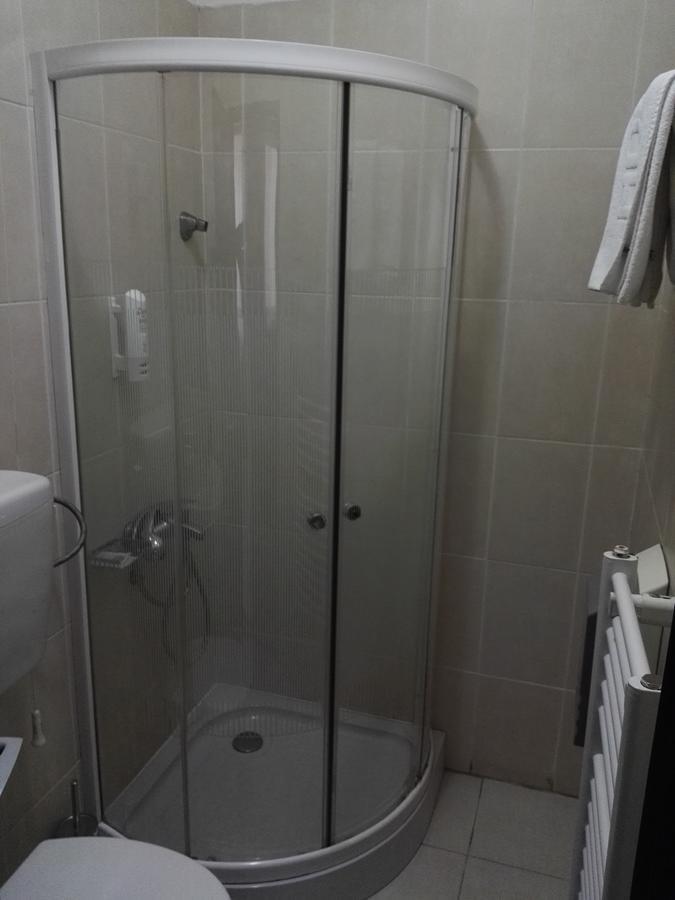 וראנג'ה Guest House Amico מראה חיצוני תמונה